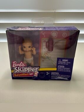Barbie Skipper Babysitters Mini Doll with Accessories